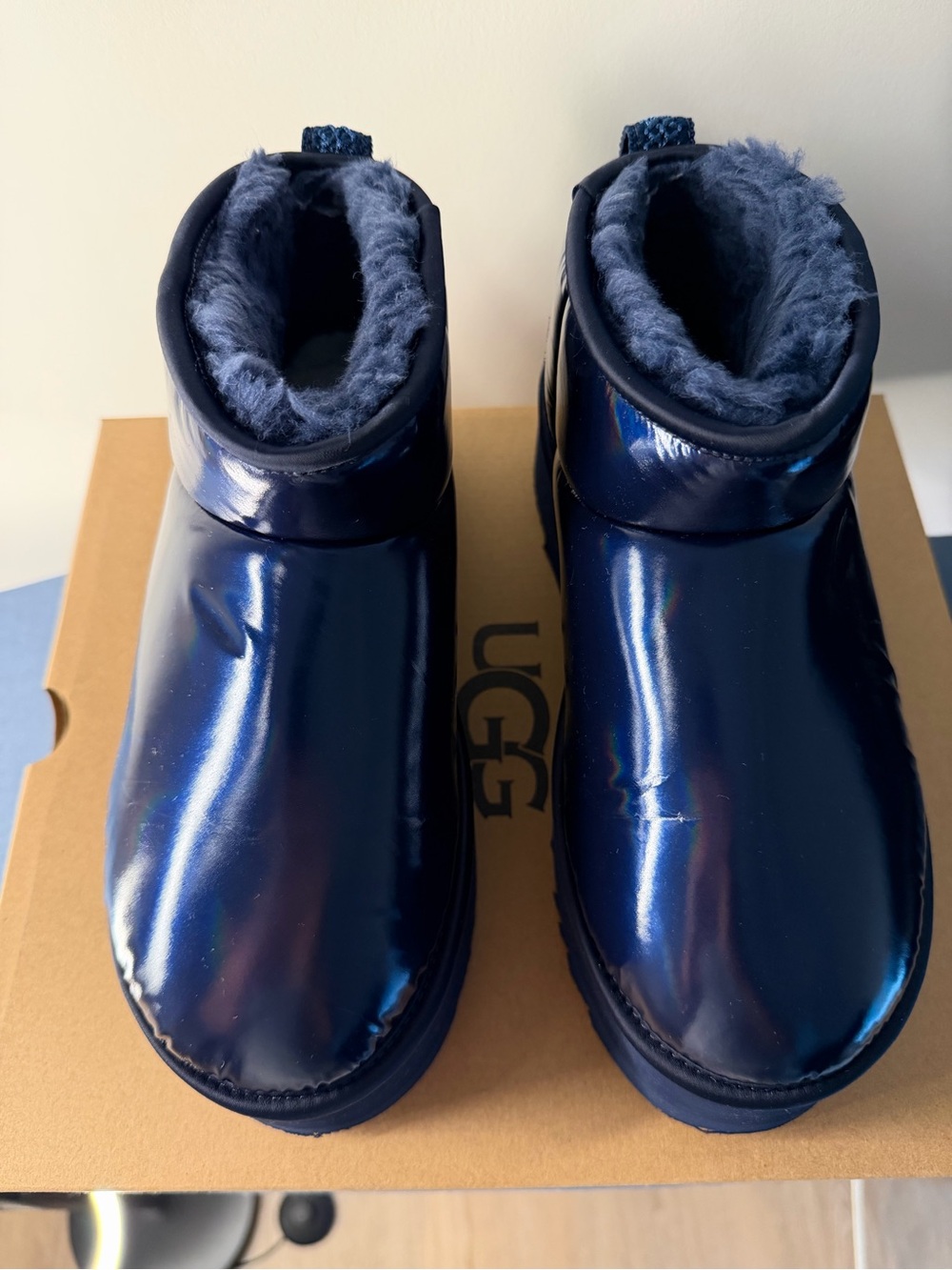 UGG Classic Ultra Mini Platfrom Hi Shine Boot